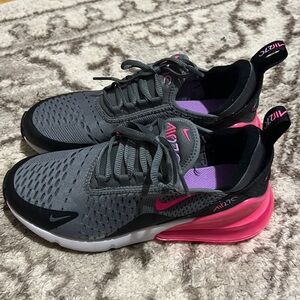 Nike Air Max 270 GS 5.5 / Women’s 7